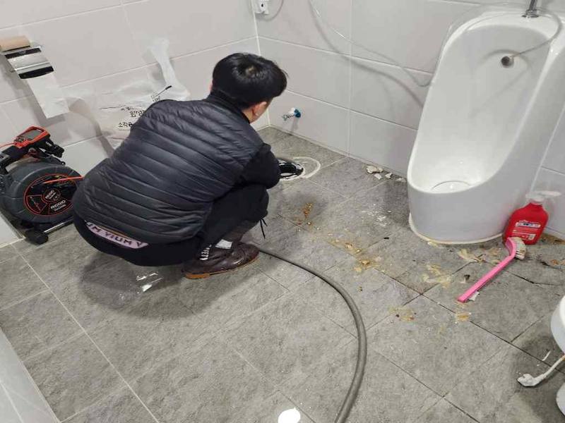 오산 소변기막힘 작업사례 10