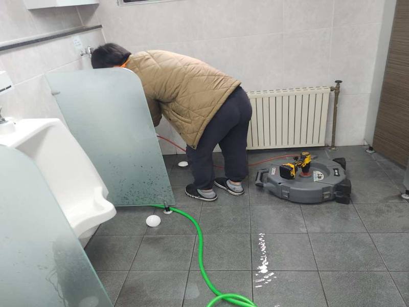 오산 소변기막힘 작업사례 3